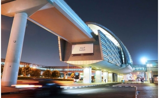 The green initiative of Dubai illuminates the subway station, saving millions of dollars with LED lights